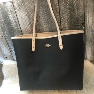 Coach reversible bag black/cream